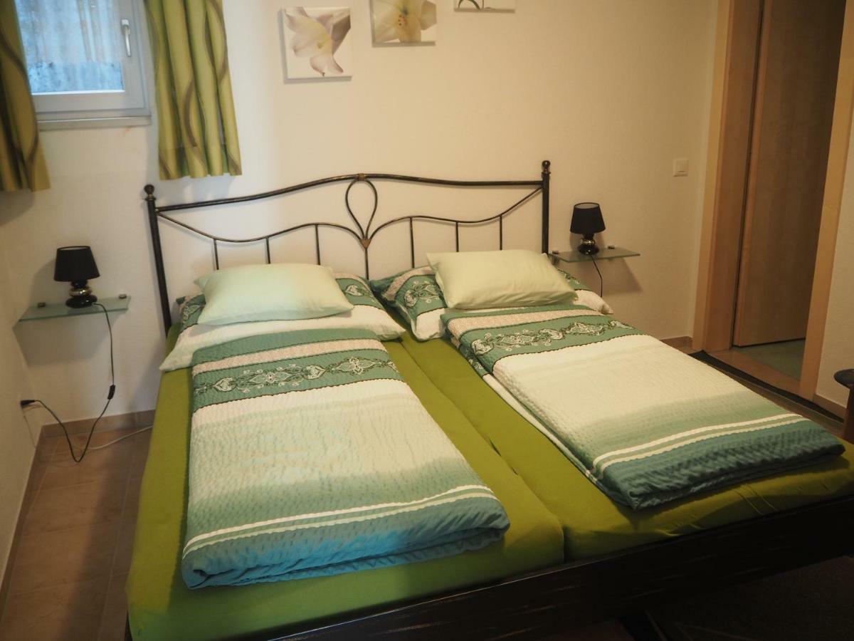 Ferienwohnung Aquileia Скуол Екстериор снимка